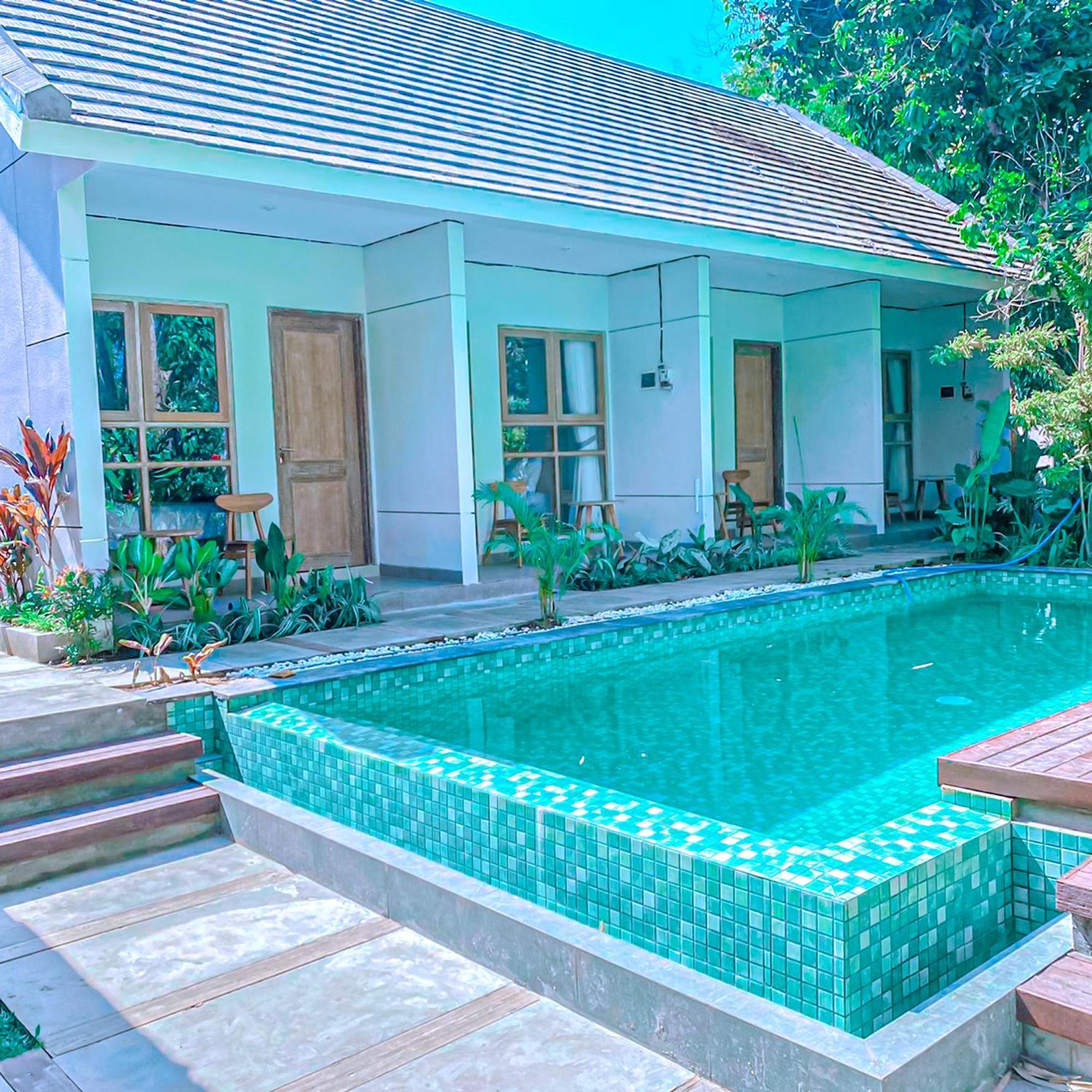 ג'ימבאראן Manuver Surf And Stay Uluwatu Bali מראה חיצוני תמונה